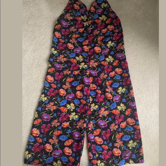 NEW TOPSHOP Sleeveless Floral Jumpsuit SIZE 8-10 - Picture 4 of 8